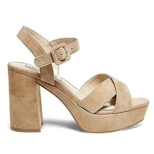 Steve Madden Tempesst Strap Criss Cross Strap Platform Sandal Women’s 7.5